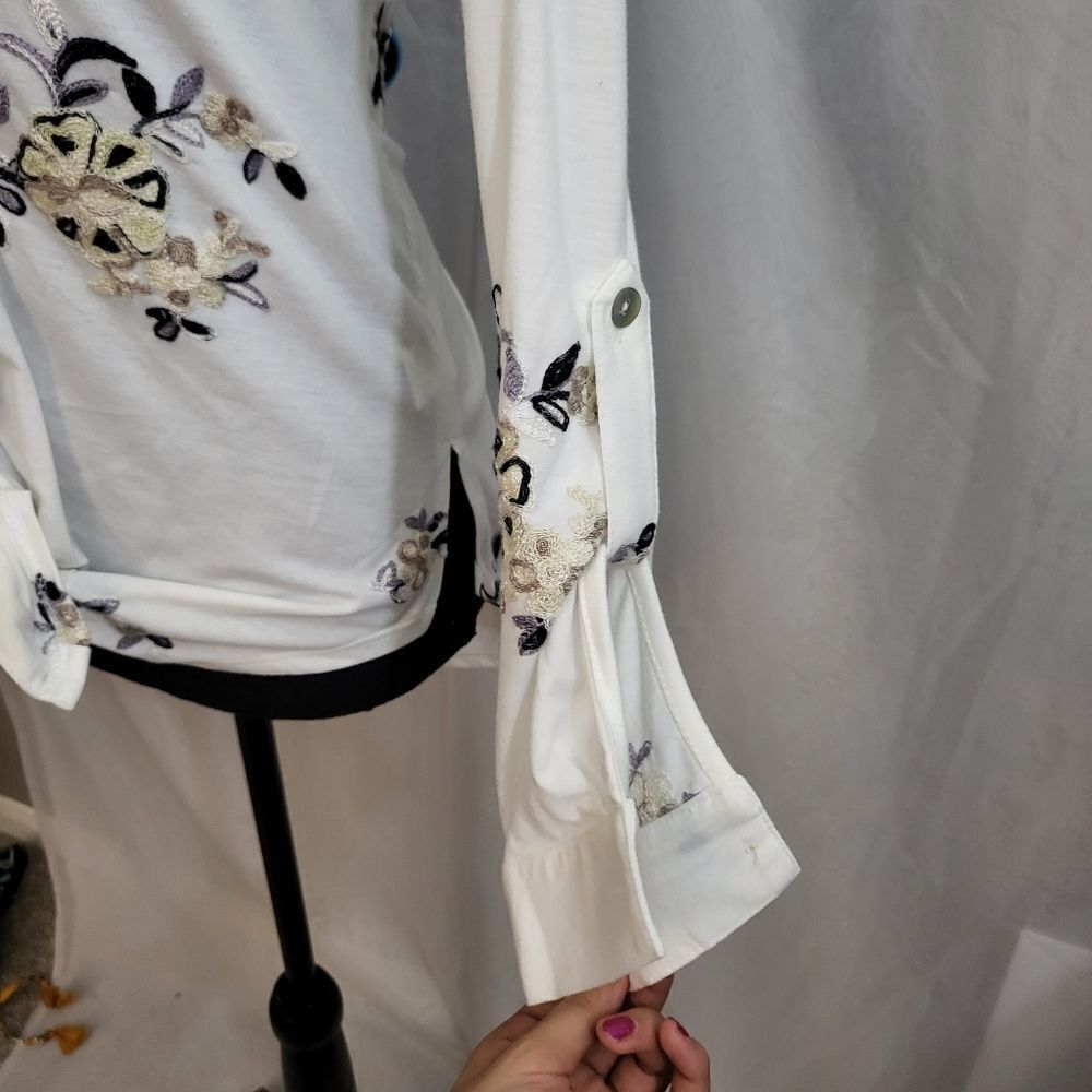 Hope springs blouse, floral, size S - Picture 2 of 12